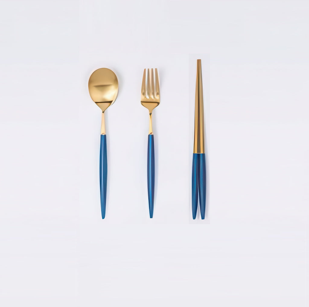 Bogen Eiffel Gold kids flatware set in Navy