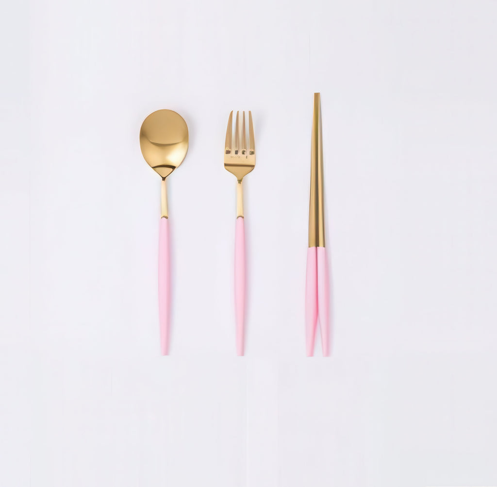 Bogen Eiffel Gold kids flatware set in Pink