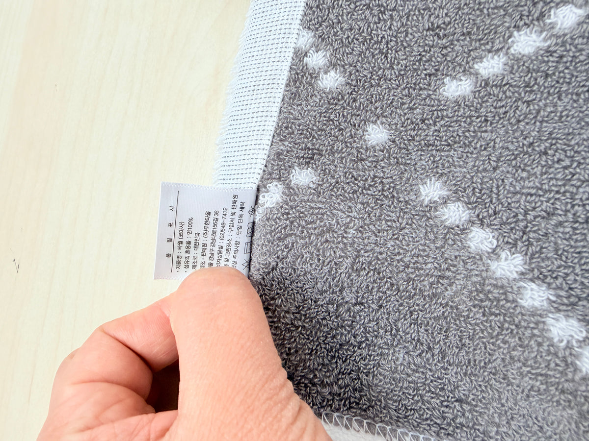 Face towel material and care label