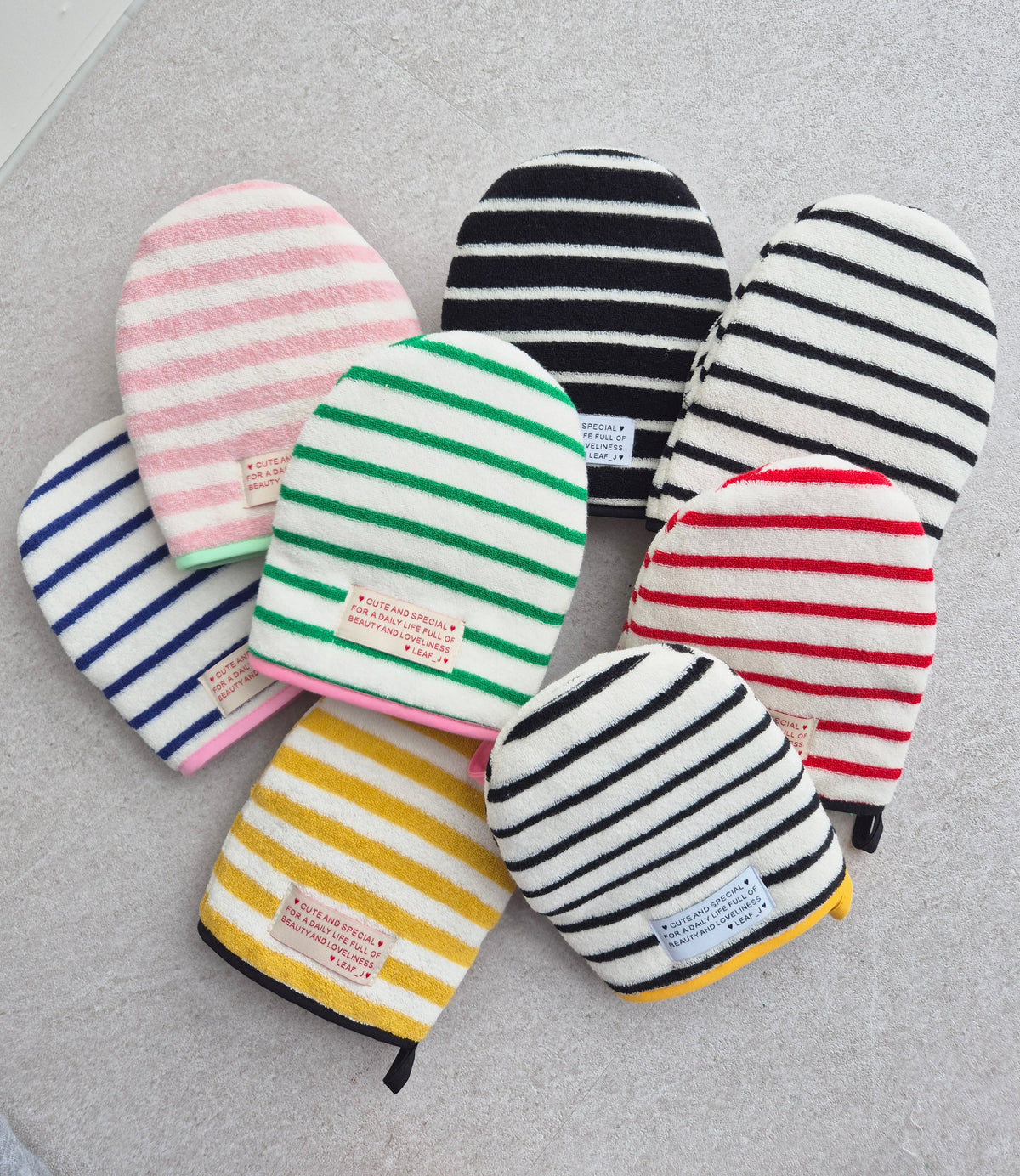Terry Cloth Oven Mitt | Plush Kitchen Hand Protector, Made in Korea