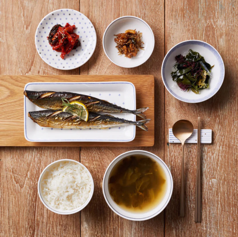Moire 20-Piece Fine Bone China Dinnerware Set | Made in Korea