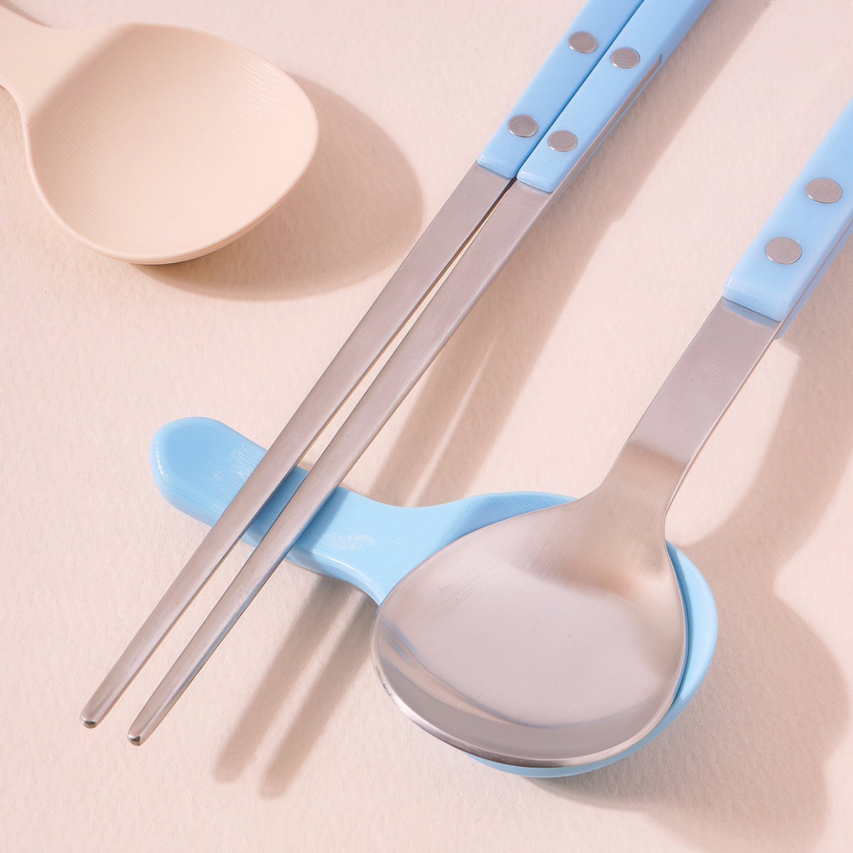 Bogen Eiffel spoon rest detail