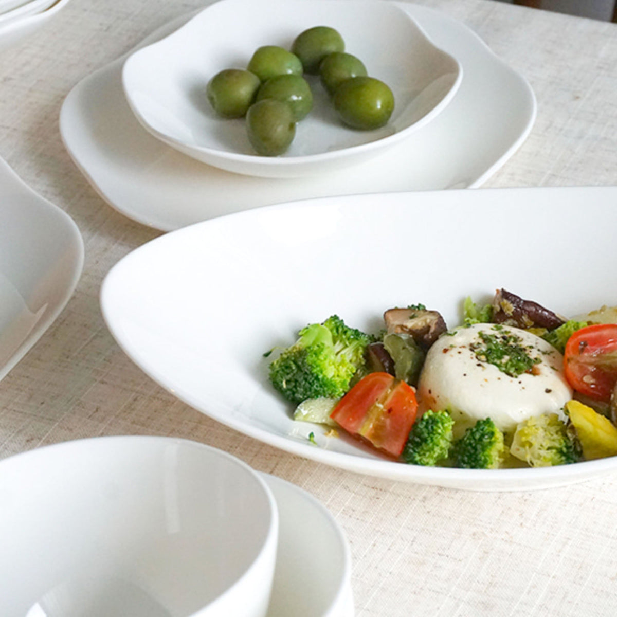 Daon Fine Bone China dinnerware detail 8