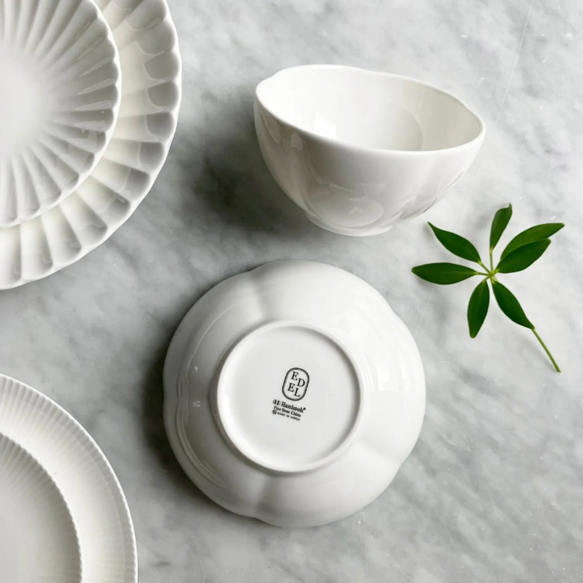 Edel Collection 22-Piece Fine Bone China Dinnerware Set | Made in Korea