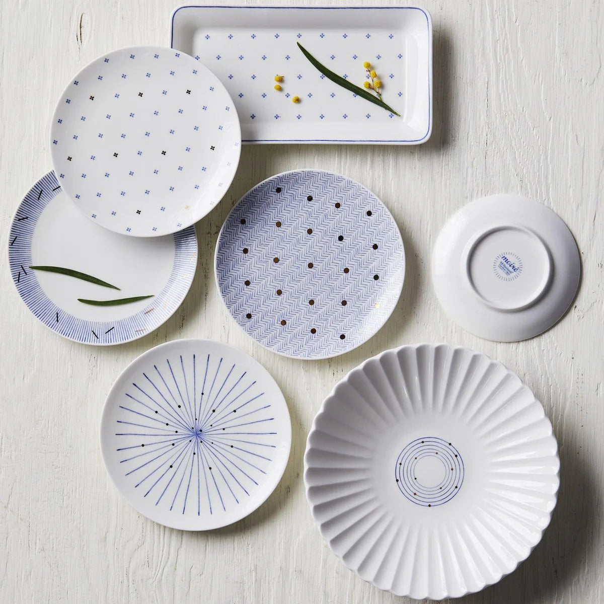 Moire 20-Piece Fine Bone China Dinnerware Set | Made in Korea